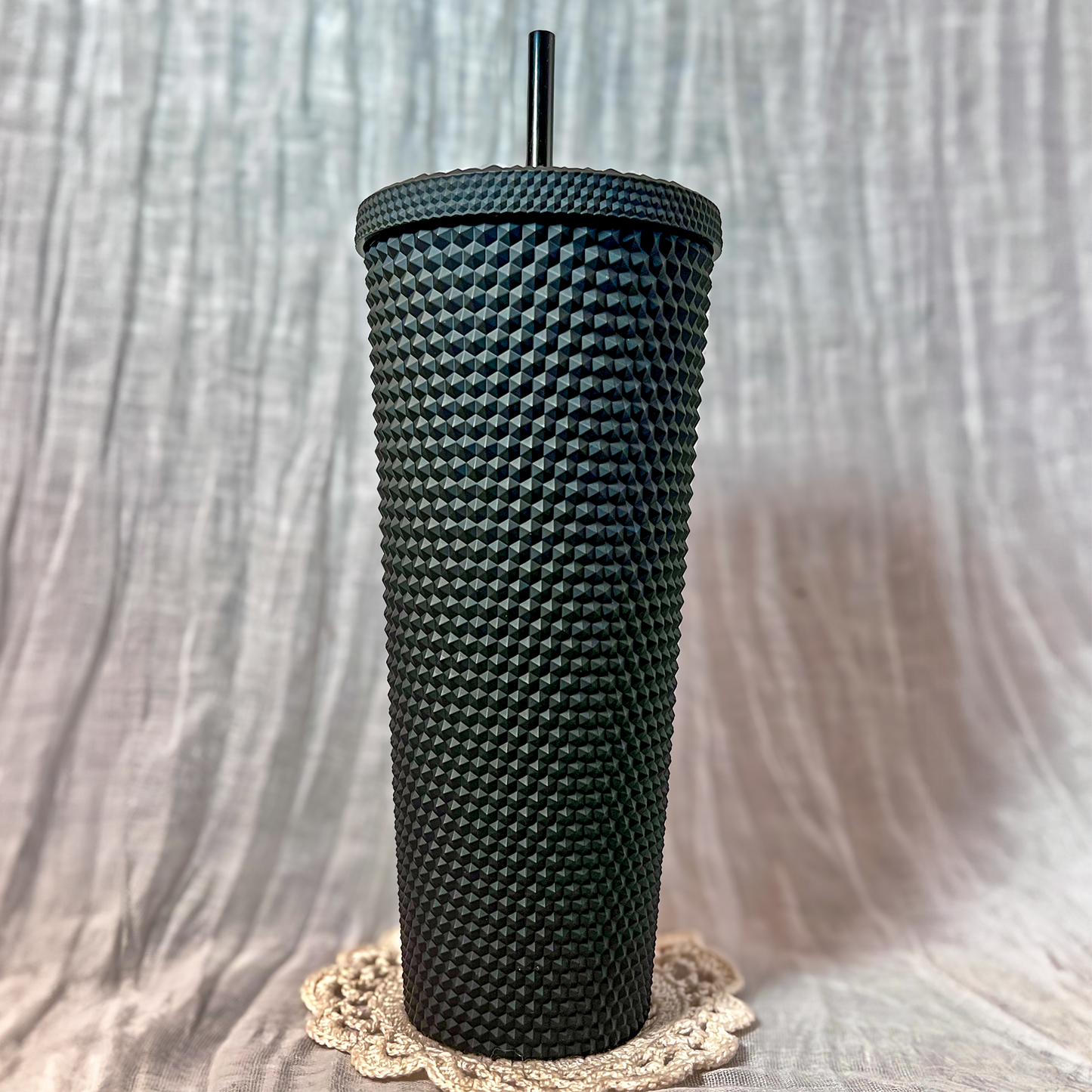 Black Studded Lana Del Rey Kiss Tumbler (24 oz.)
