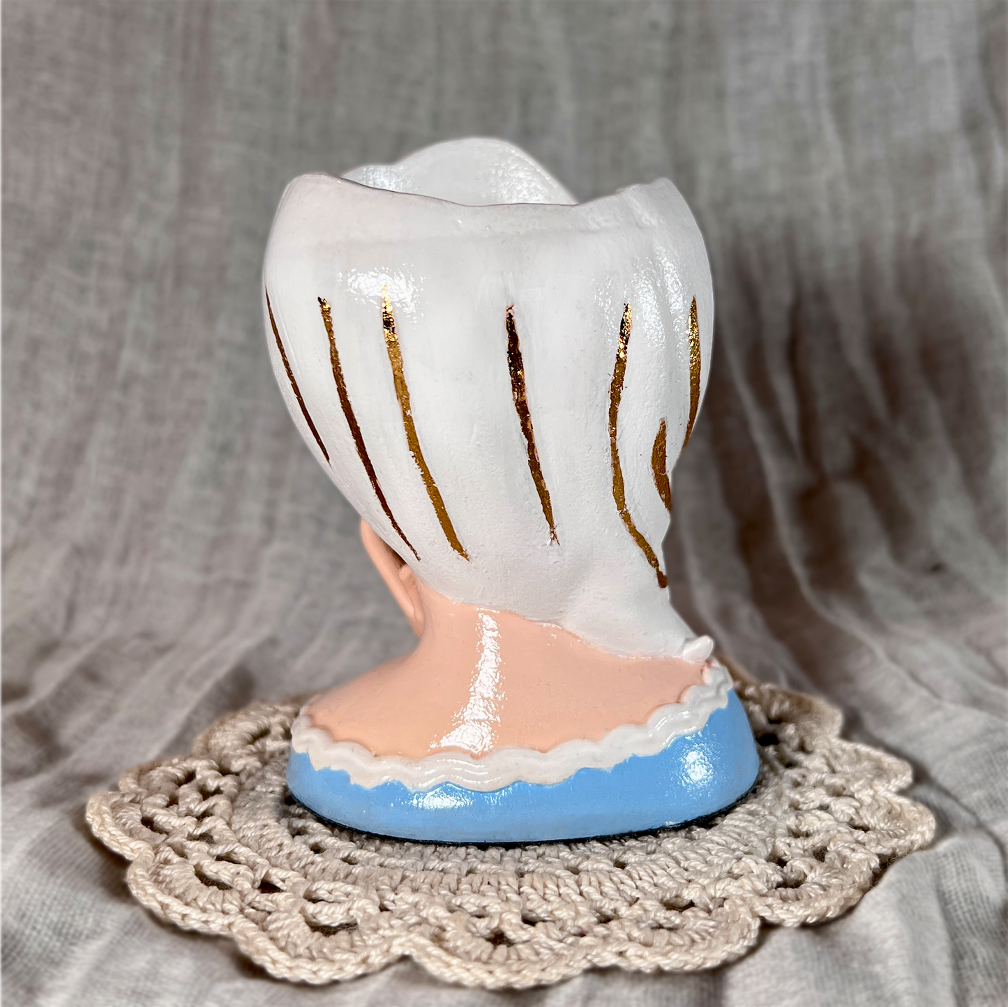 Vintage Inspired LDR Chemtrails Lady Head Pot