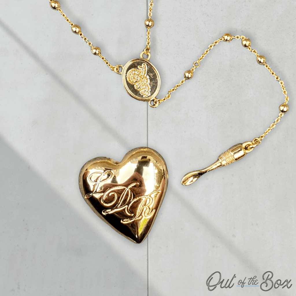 Lana Del Rey Inspired Gold Necklace Replica Out Of The Box